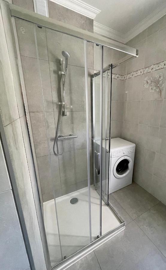 Rez De Jardin De 65M2 Dans Villa A 尼斯 外观 照片